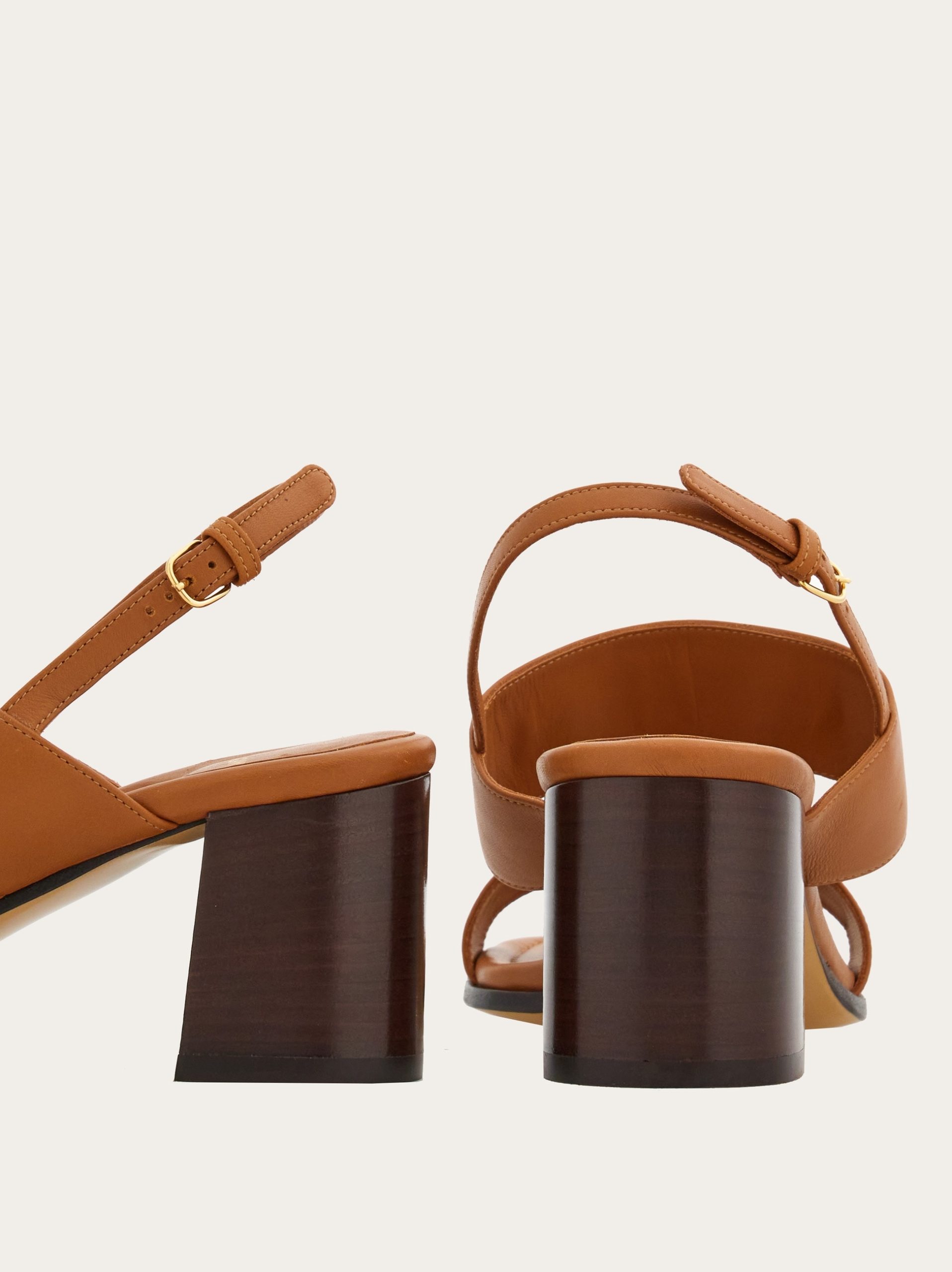 Ferragamo Sandal with Gancini ornament - Image 6